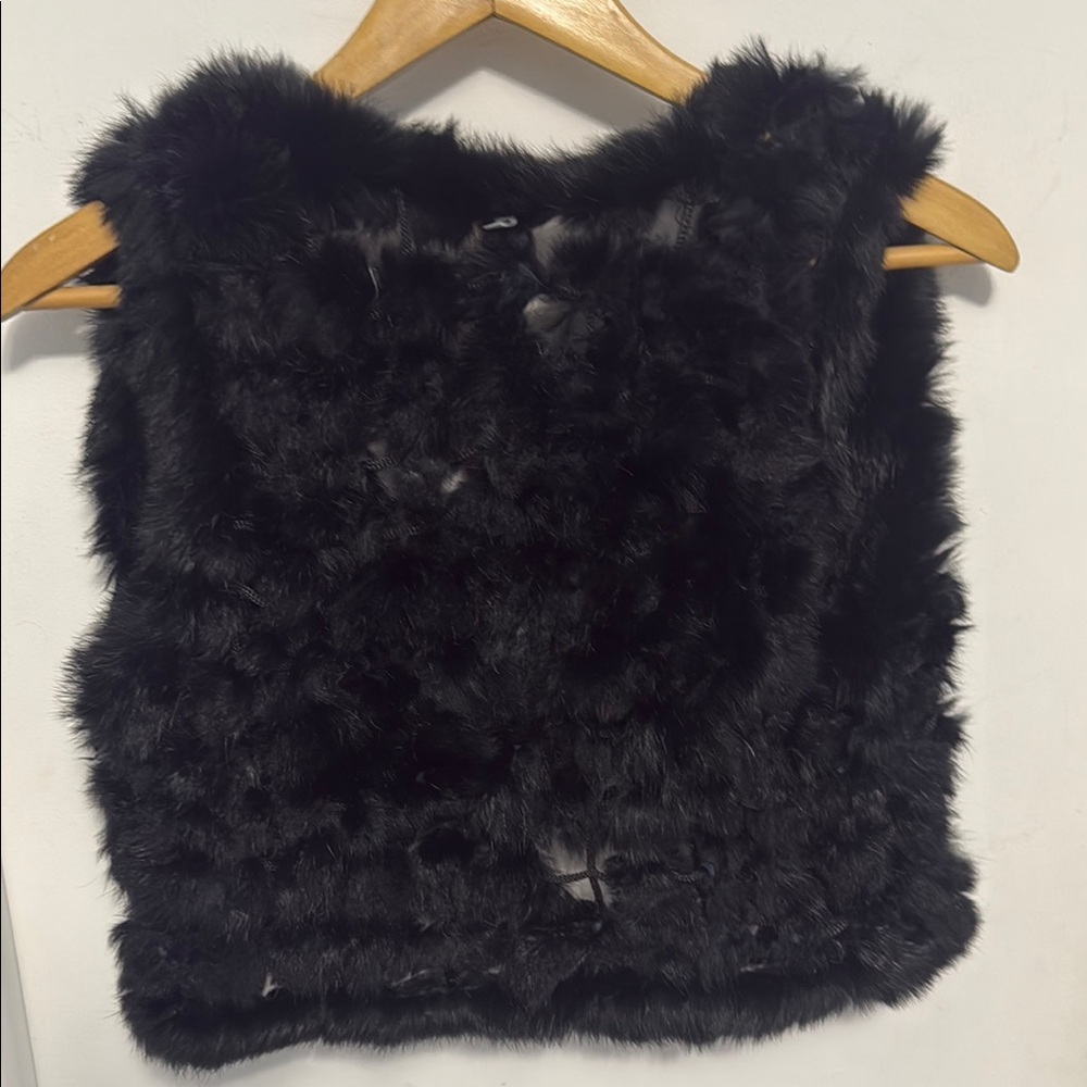 Black Rabbit Fur Cropped Vest - Picture 5 of 6